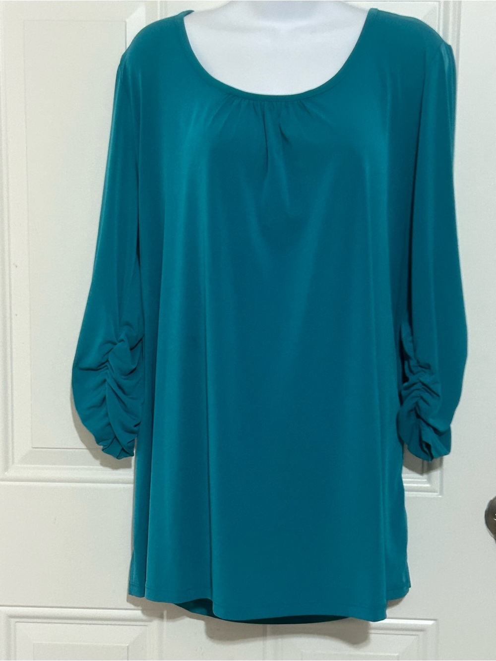 Susan Graver Teal Scoop Neck Long Sleeve Tunic